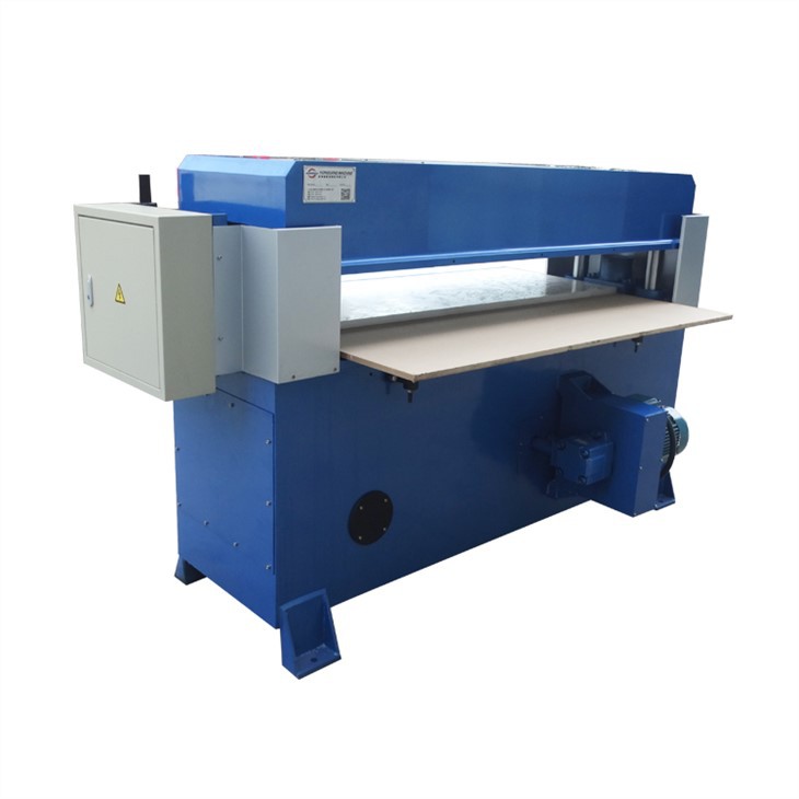 Hydraulic Cloth Cutting Machine